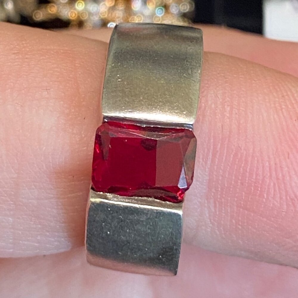 Ring Size 6.5 Red Glass Sterling Silver 925 Women Stone